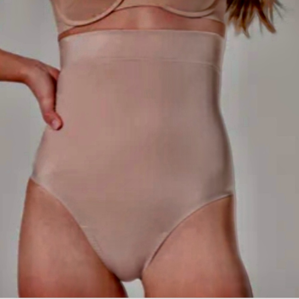 Spanx NEW Suit Your Fancy Shape High-Waist Thong Size Medium Champagne Beige - Picture 2 of 12